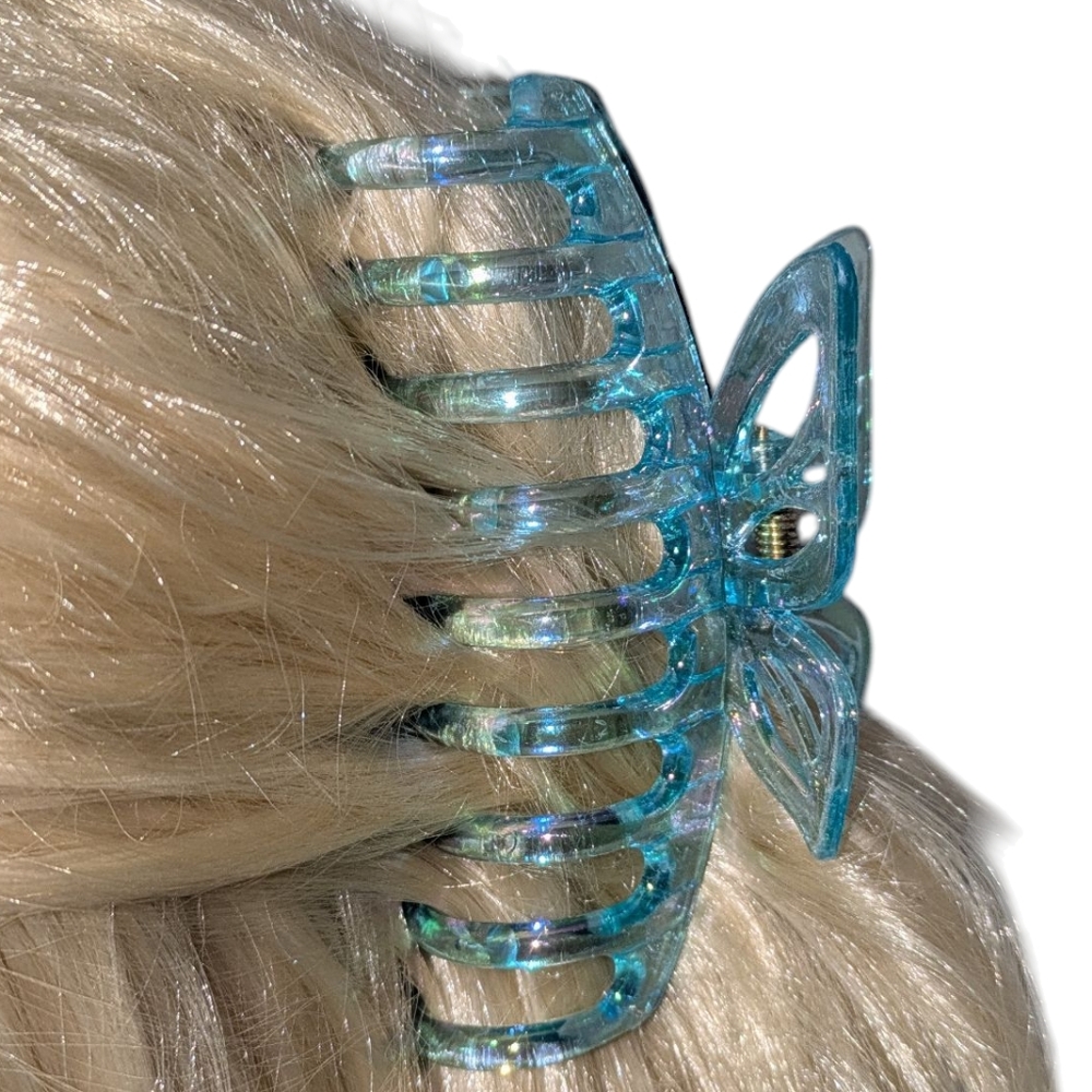 🍁 3/$15 Boutique Butterfly Hair Clip
